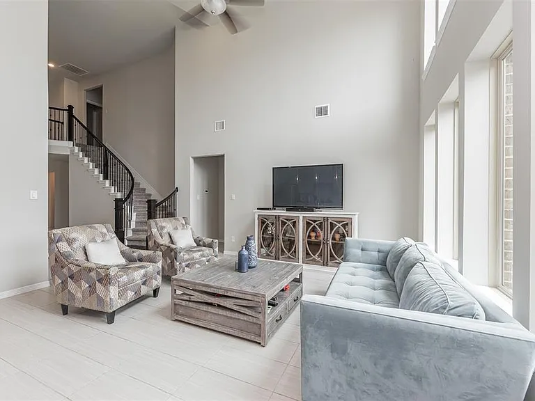 11730 Twin Creeks Hill Dr — Photo 4