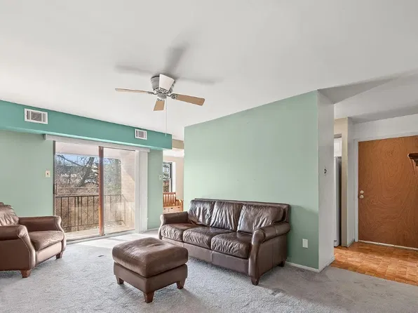 1423 Valley Dr, West Chester, PA 19382