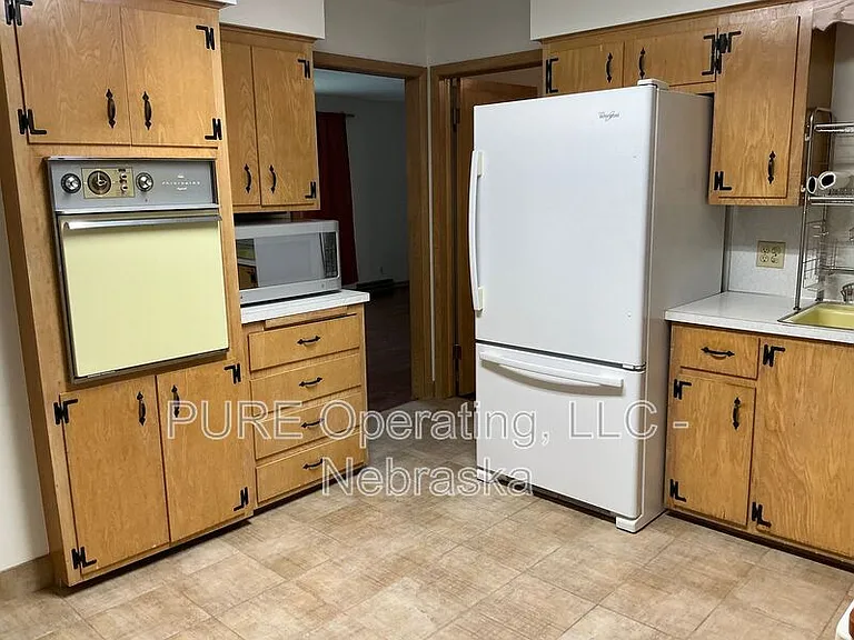 7602 Parker St — Photo 7