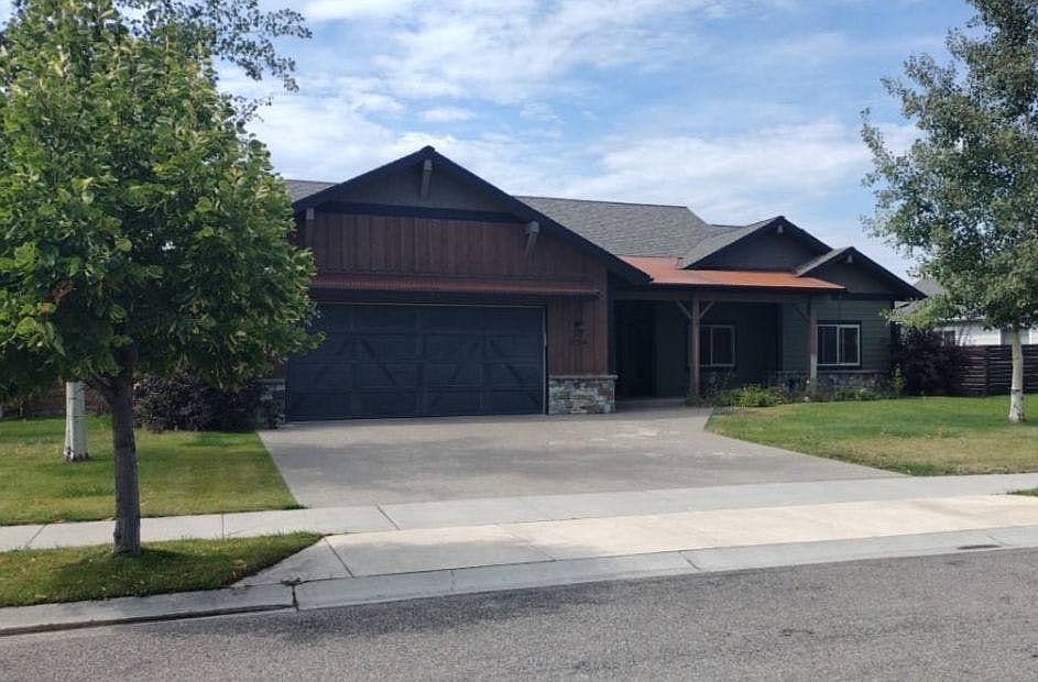 2nd image of 134 Ruppel Way