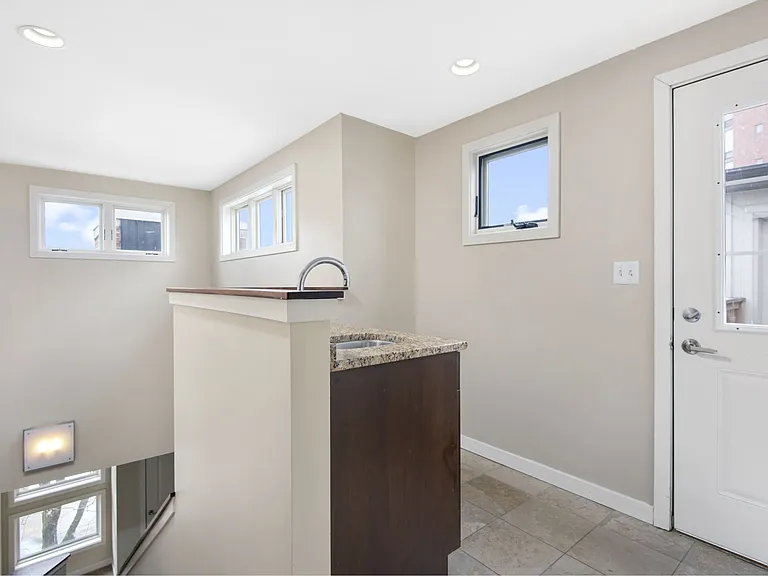 Oak Park Place — Photo 14
