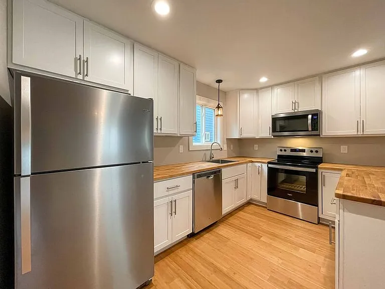 56 W Cascade St — Photo 4