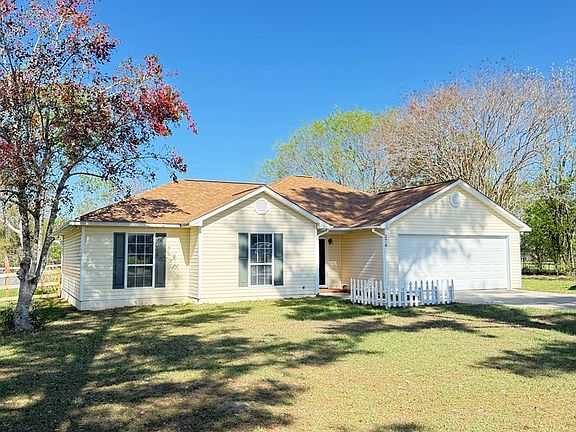 4th image of 376 Forest Hills Dr