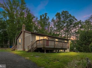 230 Swallow Pl, Berkeley Springs, WV 25411