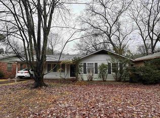 57 Berkshire Dr, Little Rock, AR 72204