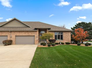 21173 Raintree Ct, Frankfort, IL 60423