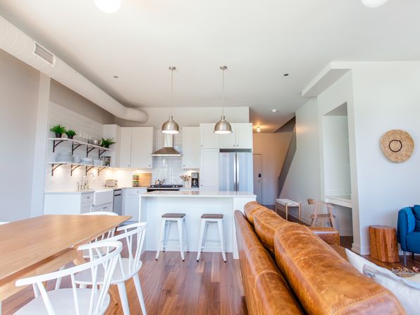 676 N La Salle Dr APT 706