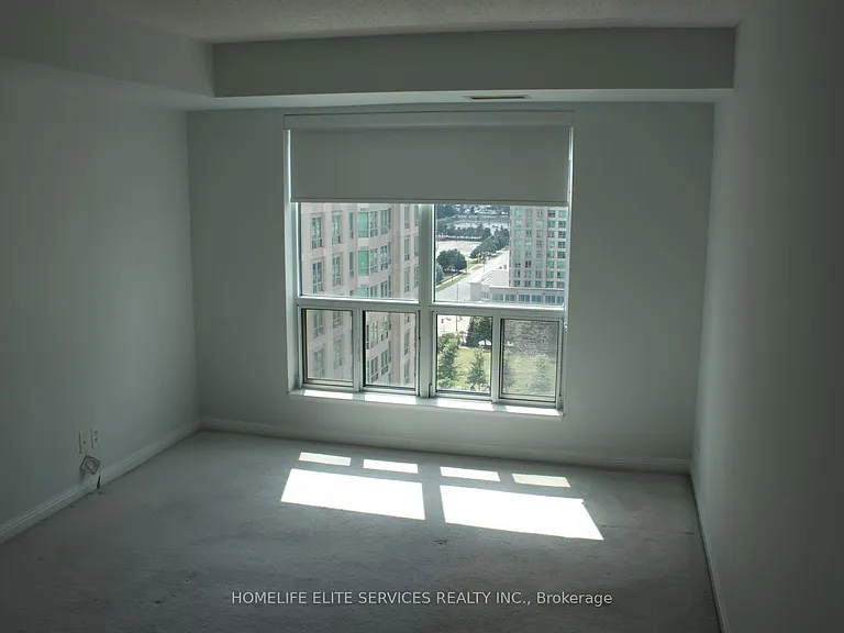 11 Lee Centre Dr #1615 — Photo 16