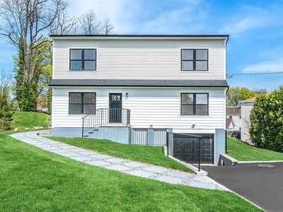 6 Lee Gray Court, Glen Cove, NY, 11542