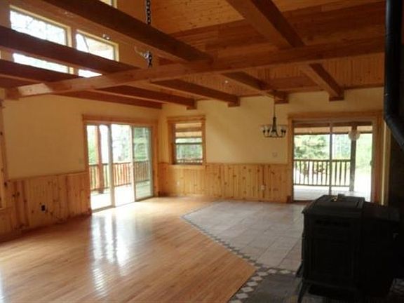 5th image of 6 Ridge View Dr