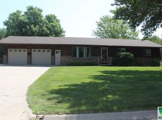 1796 2nd Ave SE, Sioux Center, IA 51250