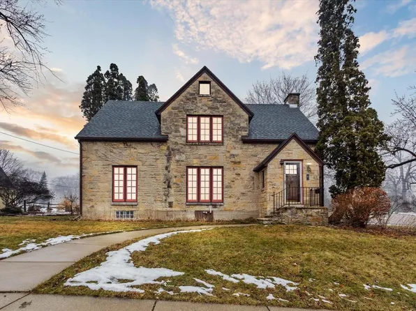 312 Randolph Street, Edgerton, WI 53534