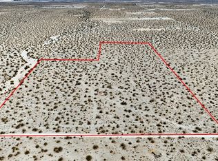 11 Mojave Dr, Phelan, CA 92371