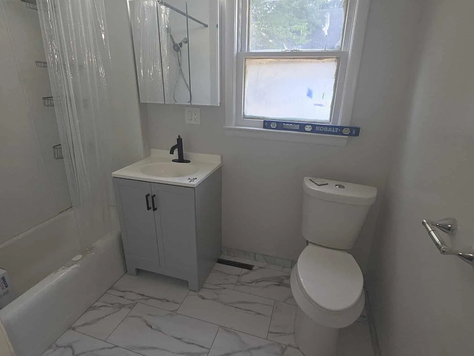2 bed, 720 sqft, $1,000 — Photo 3