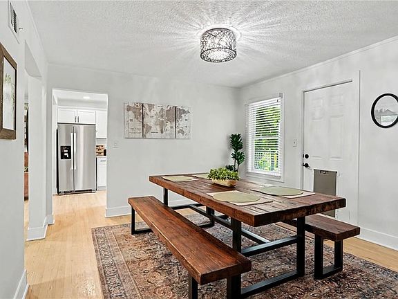 4th image of 7515 Juniper Dr