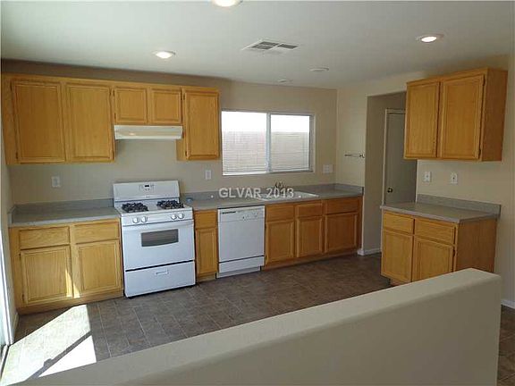 3rd image of 1171 Plum Canyon St