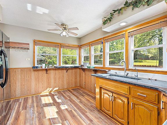 5th image of 612 Glen Park Ln