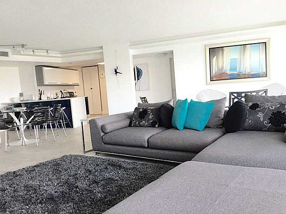 5th image of 3430 Galt Ocean Dr APT 1112