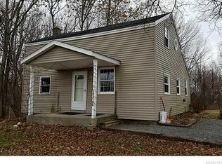 3330 Bates Rd, Medina, NY 14103