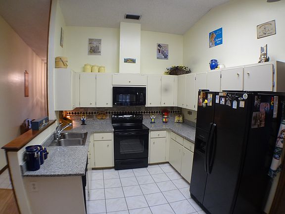 2nd image of 128 Trafalgar Pl
