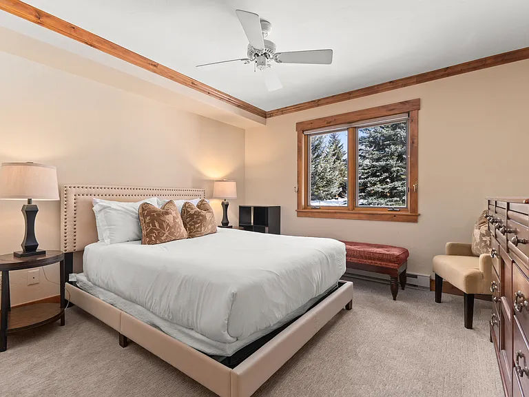 Queen Bedroom