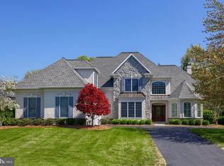 663 Goose Neck Dr, Lititz, PA 17543