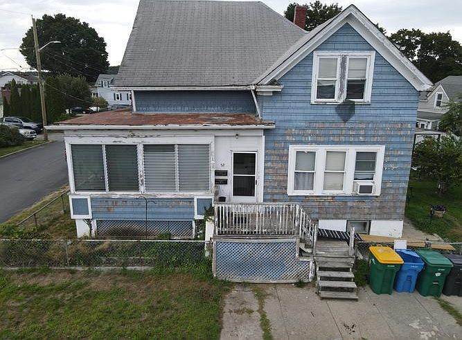 1st image of 52 Greene Ave