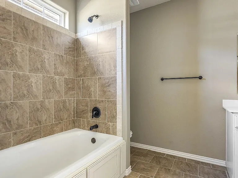 537 N Keats Dr — Photo 7
