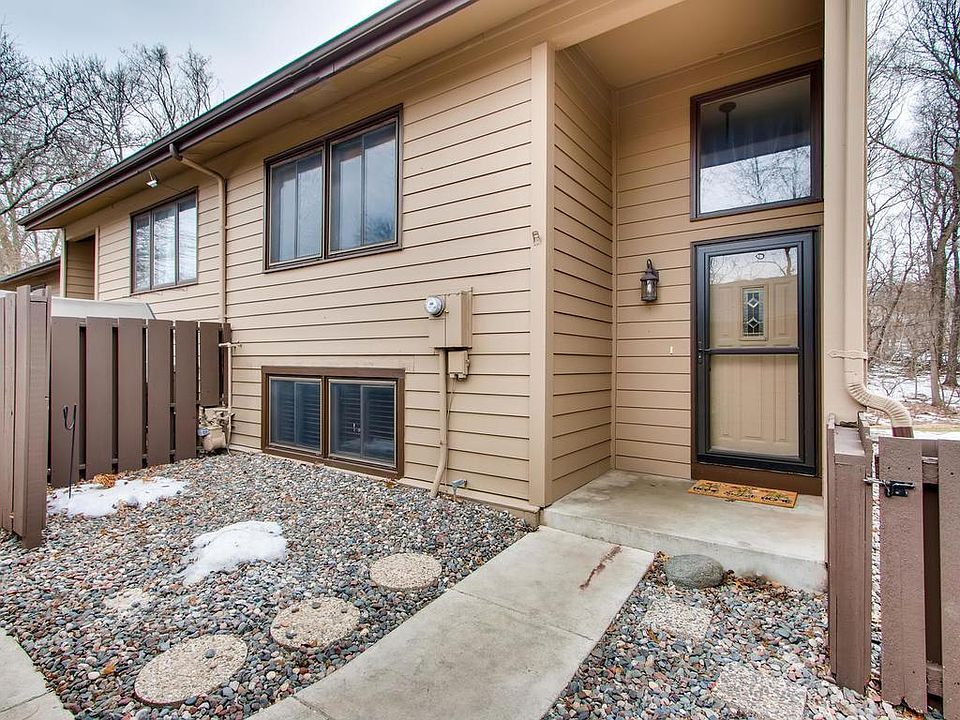 1st image of 289 W Eagle Lake Dr