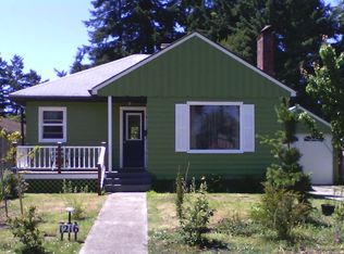 1216 Winsor Ave, North Bend, OR 97459