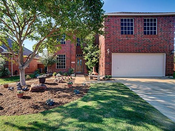 2nd image of 10813 Gleneagles Ln