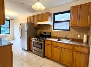 30-70 49th St #2, Astoria, NY 11103