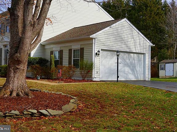3rd image of 5700 Brazilnut Ct