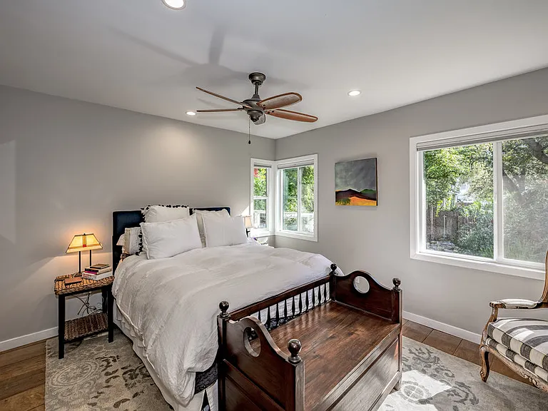 2152 Grand Oaks Ave — Photo 44