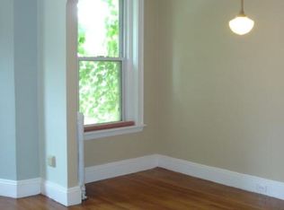 194 Saint Paul St APT 3, Brookline, MA 02446