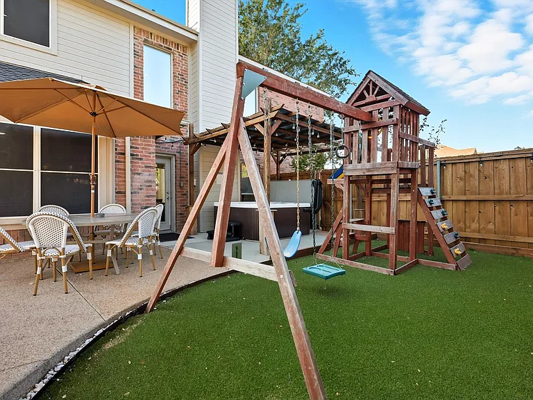 537 Purdue Dr — Photo 47