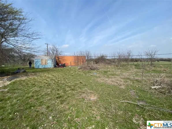 110 Overlook Ct, Troy, TX 76579