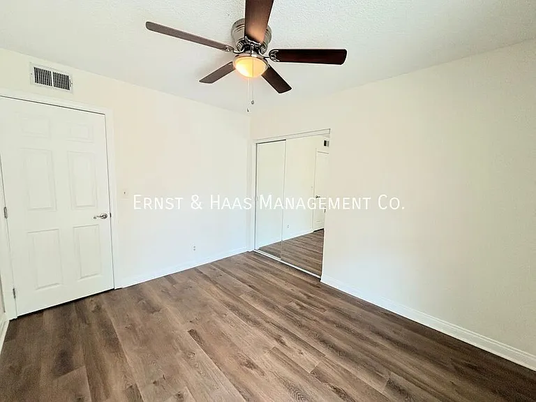 11381 Foster Rd — Photo 17