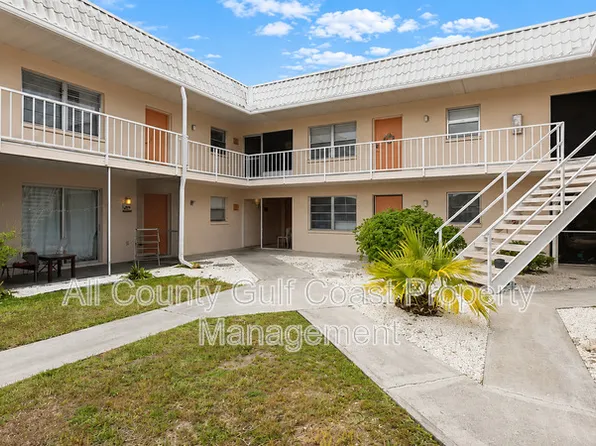 400 Base Ave E, Venice, FL