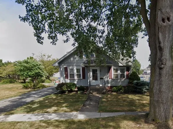 321 Crestwood Blvd, Rochester, NY 14624