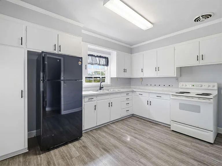 323 N Potomac St #2 — Photo 15