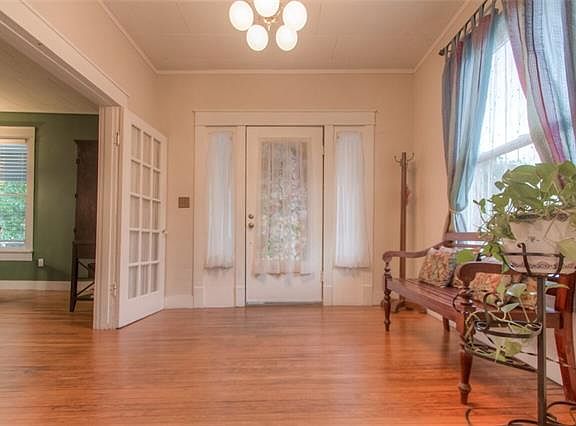 5th image of 2209 Hurley Ave
