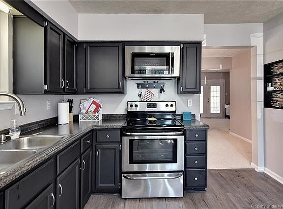 4th image of 1748 Skiffes Creek Cir #0