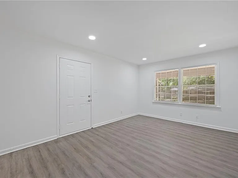 2382 Peachwood Cir NE #82A — Photo 4
