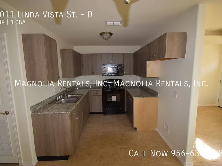 3011 Linda Vista St #D — Photo 4