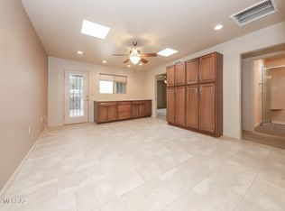 433 N Calle Del Diablo, Green Valley, AZ 85614