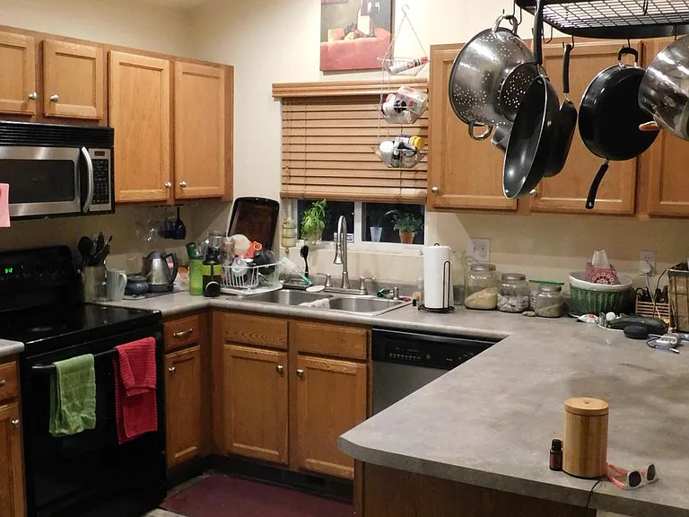 2425 Lexus Dr — Photo 8