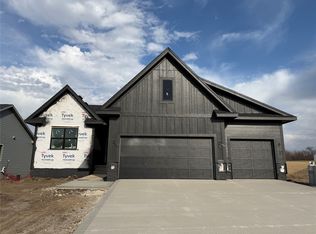 3153 NW Prescott Ct, Grimes, IA 50111