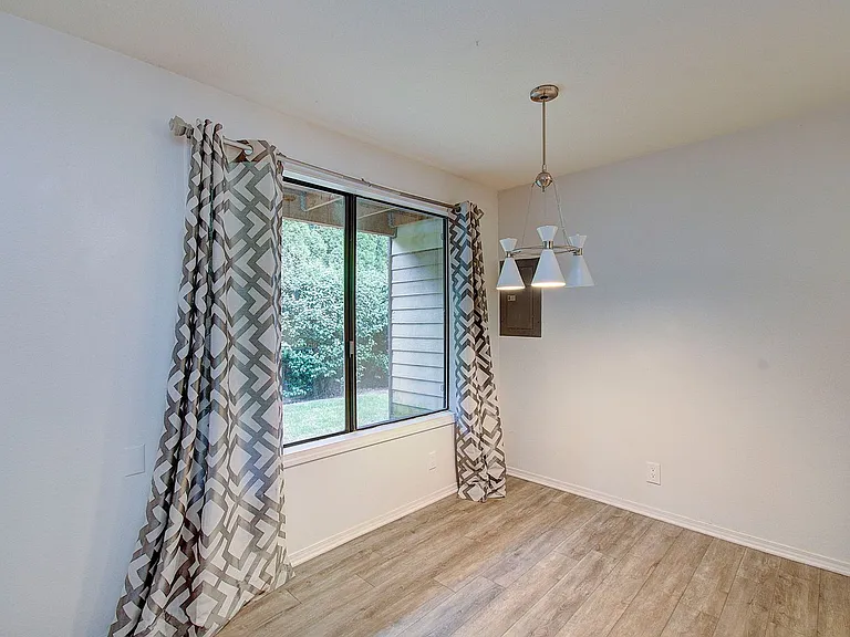 607 SE 121st Ave #39 — Photo 5