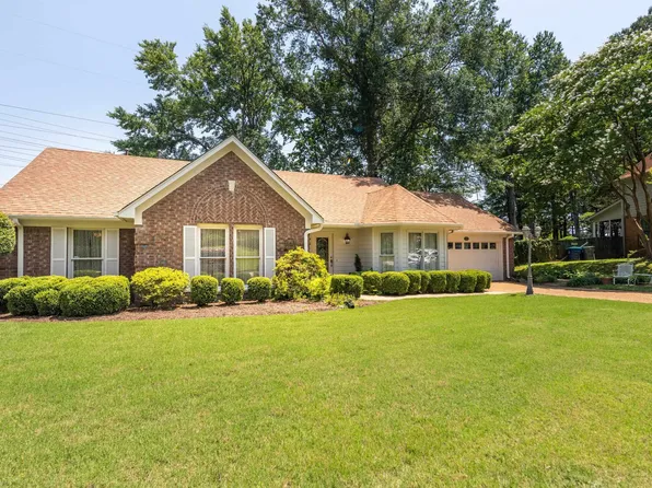 8453 E Askersund Cv, Cordova, TN 38018